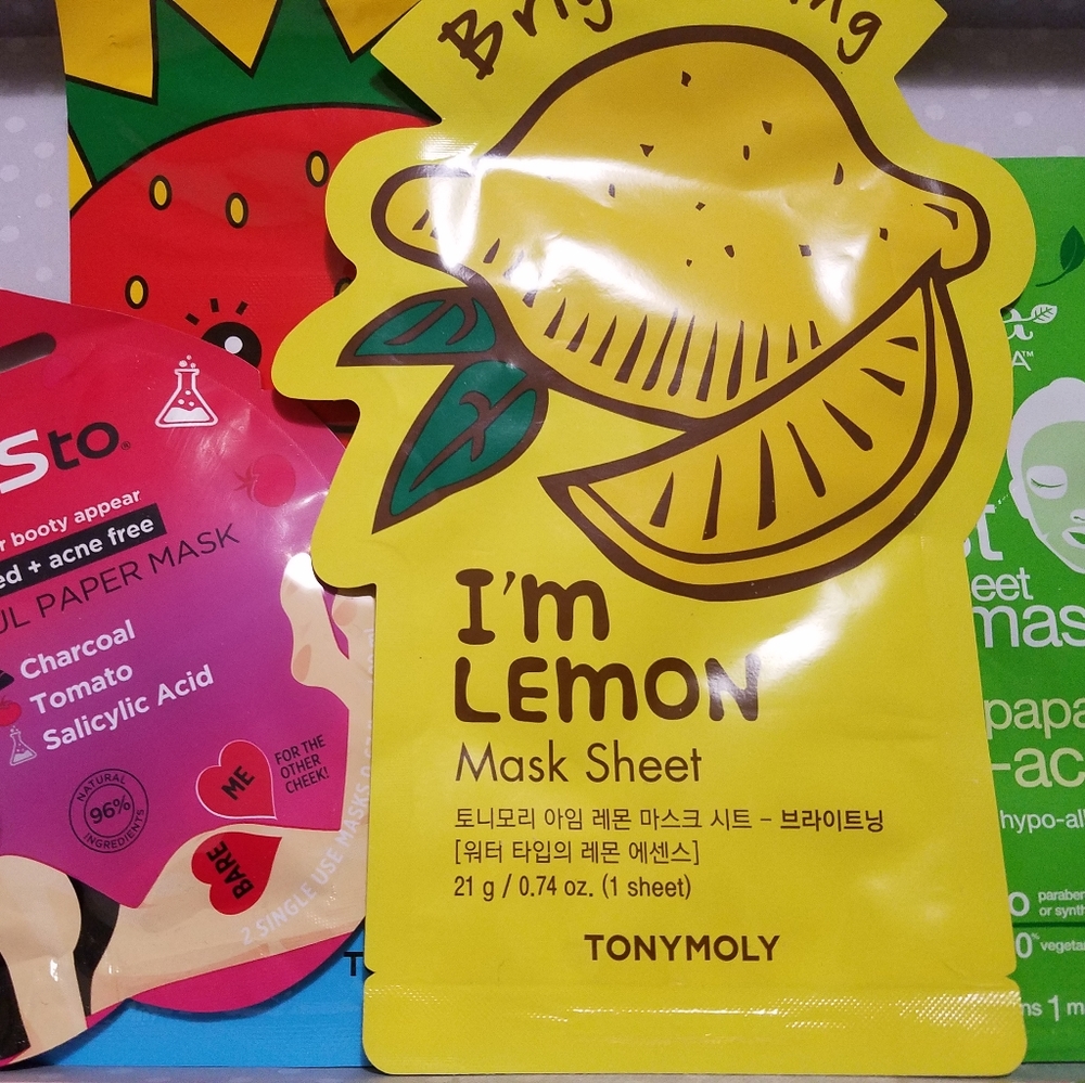 *SOLD* Beauty mask bundle